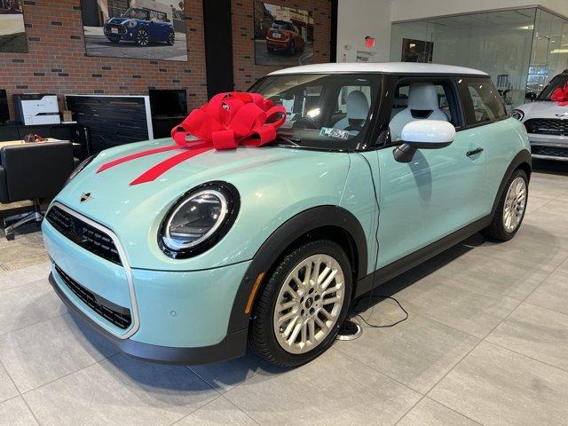 new 2025 MINI Hardtop car, priced at $32,430