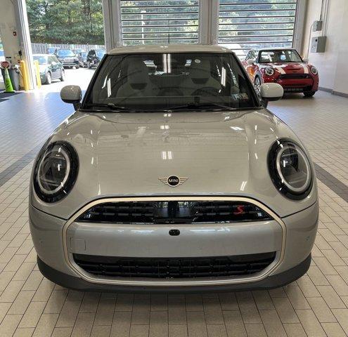 new 2025 MINI Hardtop car, priced at $38,295