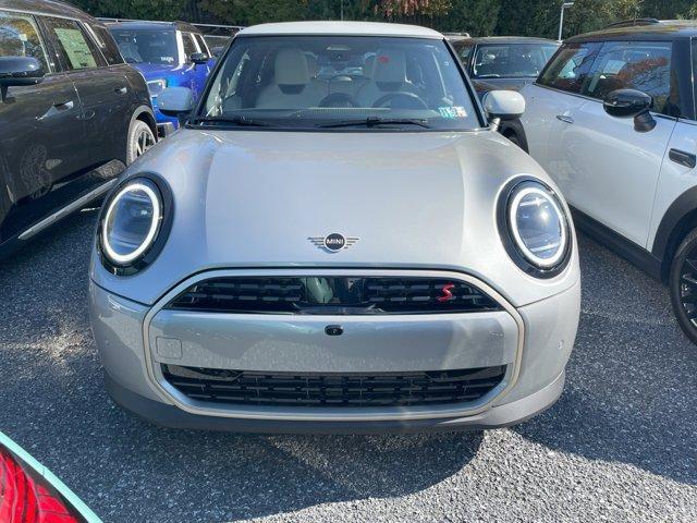 new 2025 MINI Hardtop car, priced at $38,605