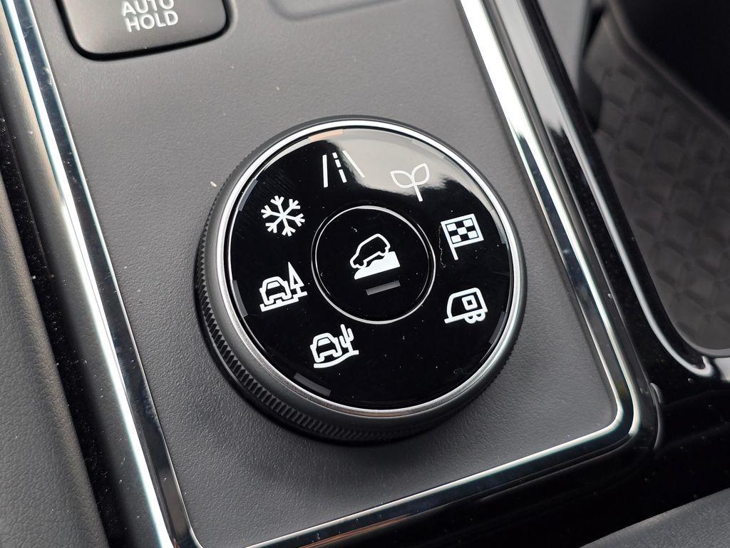 new 2025 Nissan Pathfinder car, priced at $44,839