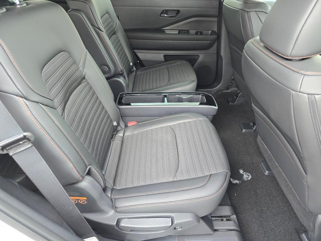 new 2025 Nissan Pathfinder car, priced at $44,019