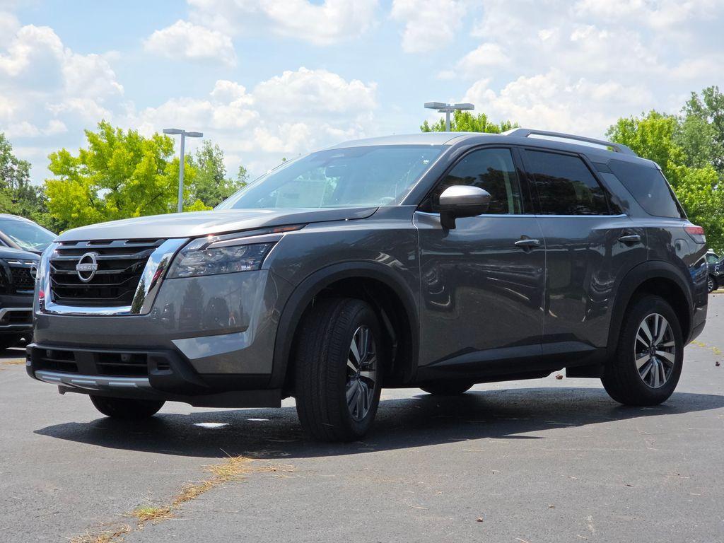 new 2025 Nissan Pathfinder car, priced at $43,234
