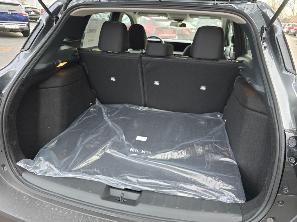 new 2025 Nissan Kicks car, priced at $27,018