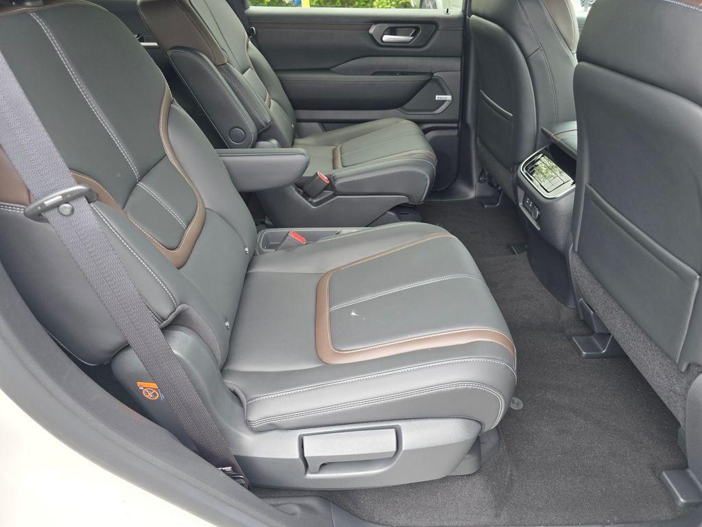 new 2025 Nissan Armada car, priced at $68,905
