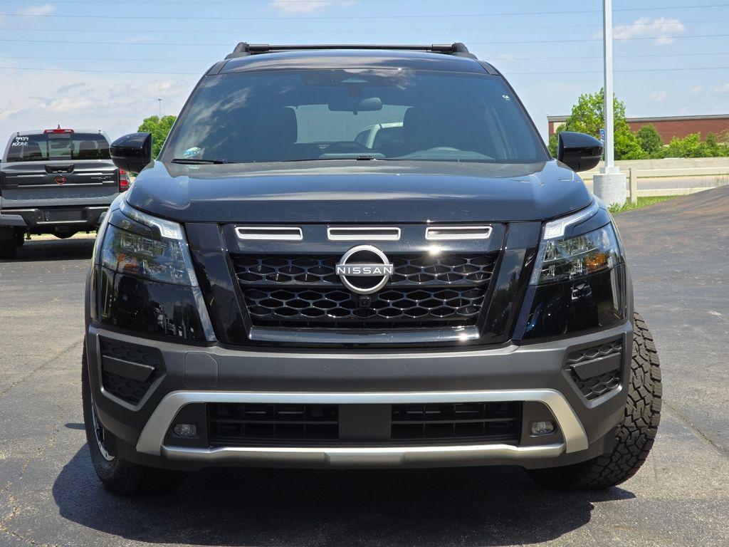 new 2025 Nissan Pathfinder car, priced at $44,367