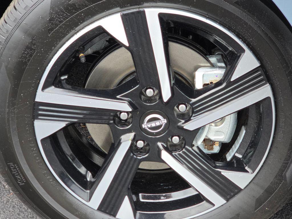 new 2025 Nissan Sentra car, priced at $22,747