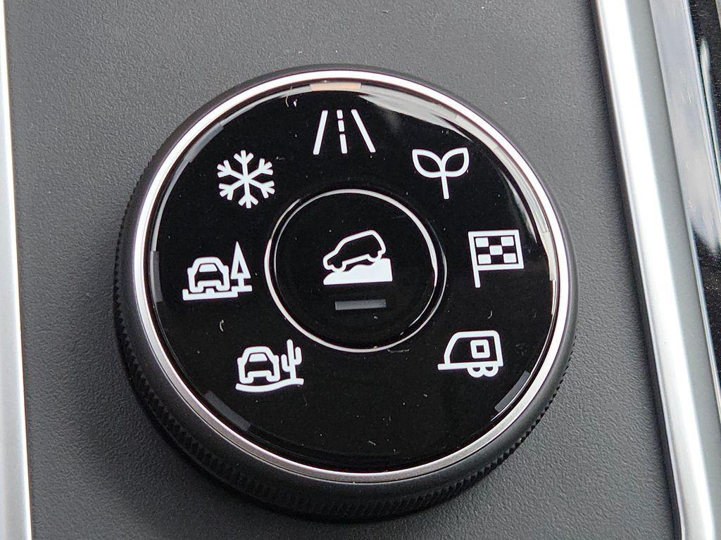 new 2025 Nissan Pathfinder car, priced at $43,234
