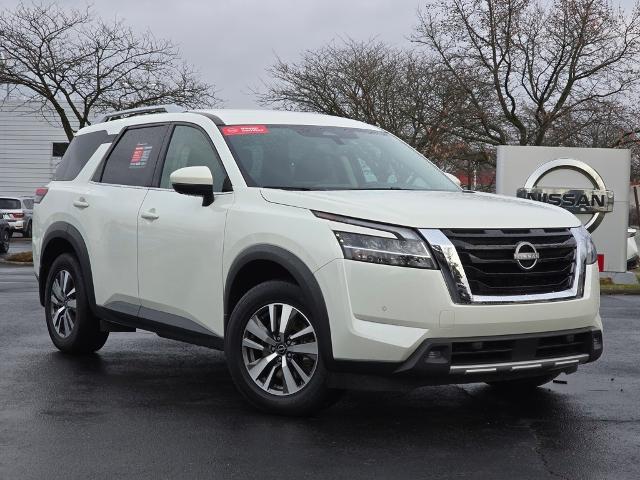 used 2022 Nissan Pathfinder car, priced at $28,799