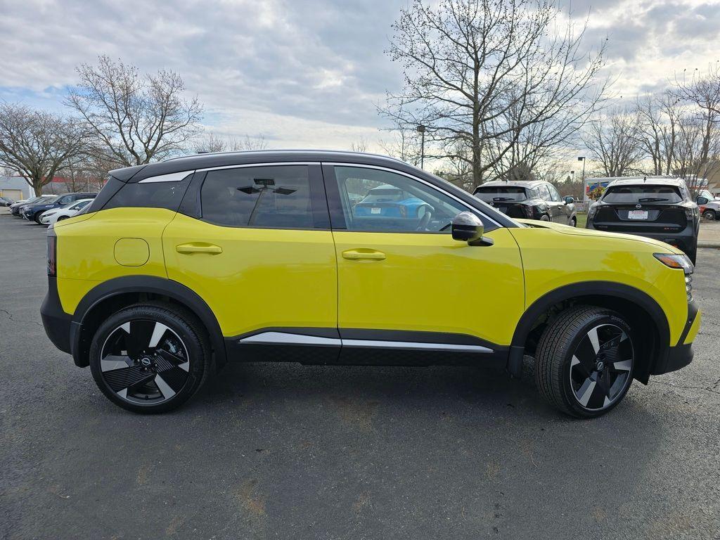 new 2025 Nissan Kicks car, priced at $31,622