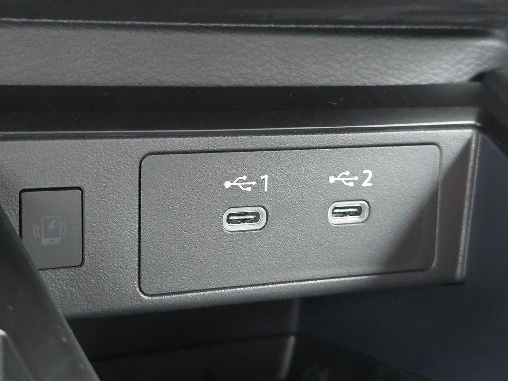new 2025 Nissan Kicks car, priced at $27,826