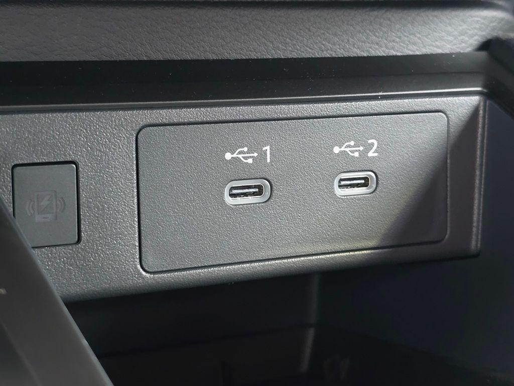new 2025 Nissan Kicks car, priced at $27,826