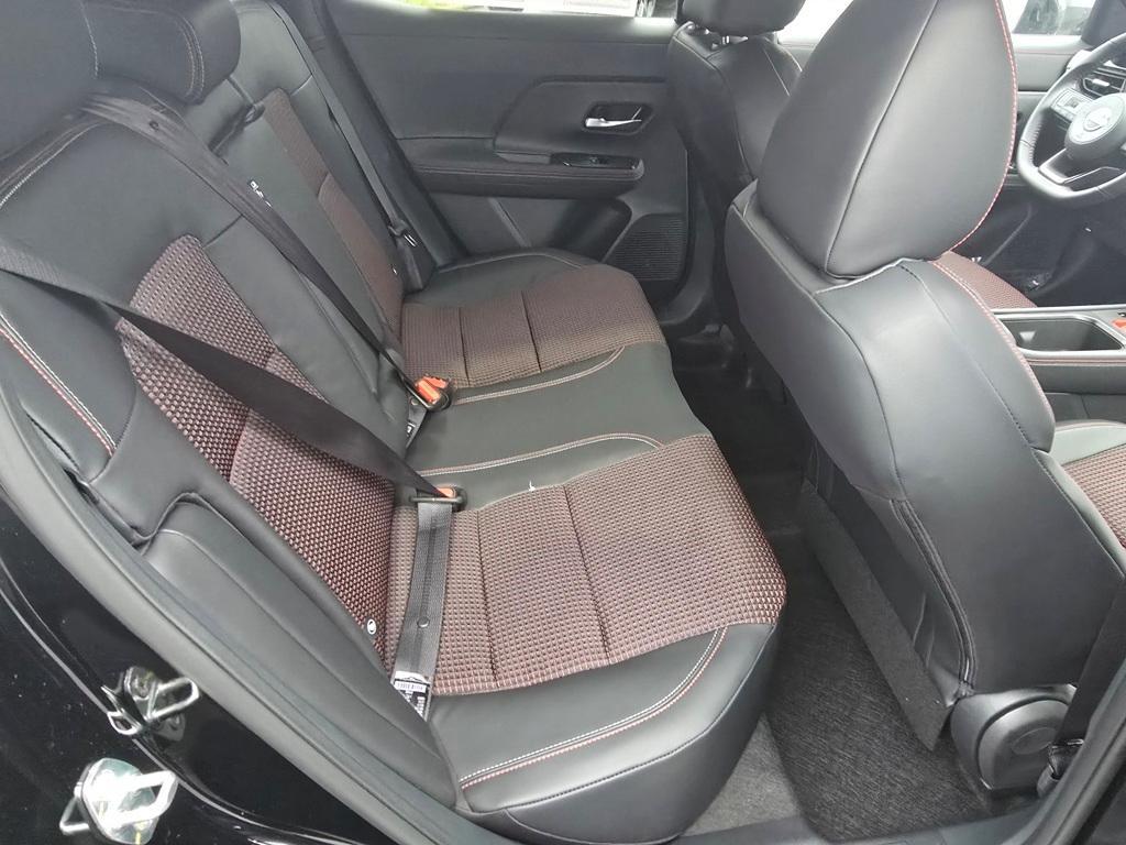 new 2025 Nissan Kicks car, priced at $27,152