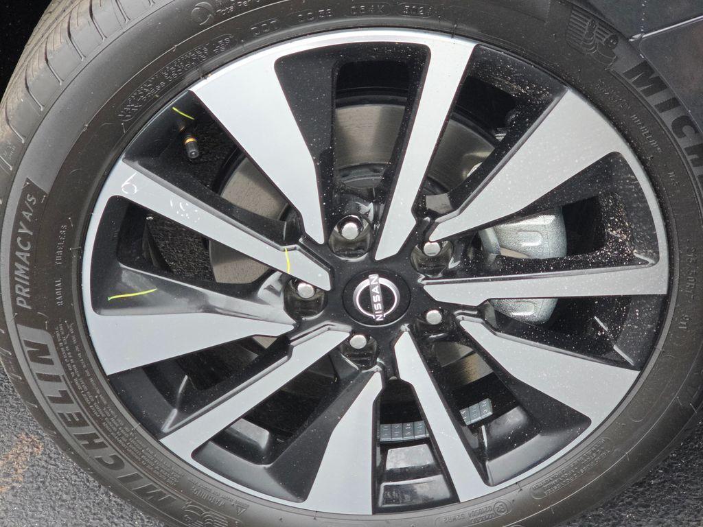 new 2025 Nissan Sentra car, priced at $25,917