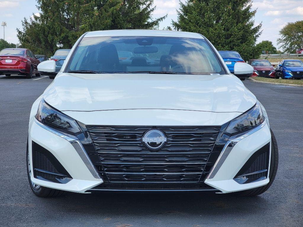 new 2025 Nissan Altima car, priced at $33,999