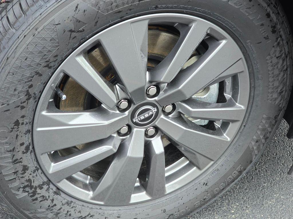new 2025 Nissan Pathfinder car, priced at $41,819