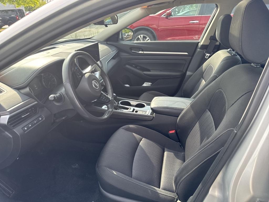 used 2023 Nissan Altima car, priced at $20,999
