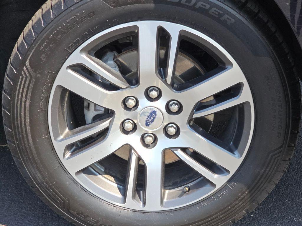 used 2022 Ford Expedition Max car, priced at $44,999