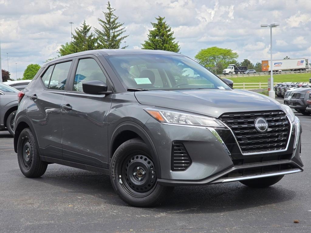 new 2025 Nissan Kicks Play car, priced at $23,179