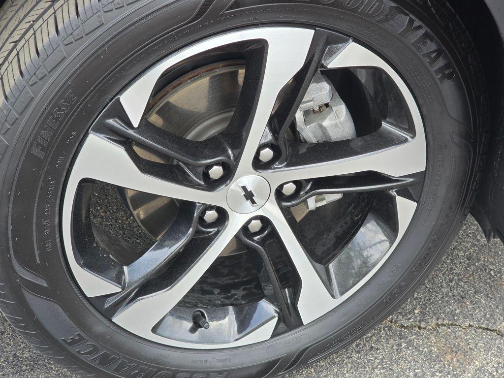 used 2024 Chevrolet Trax car, priced at $20,999