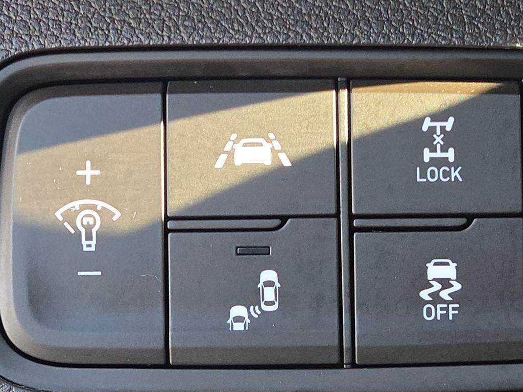 used 2019 Hyundai Santa Fe car, priced at $14,899