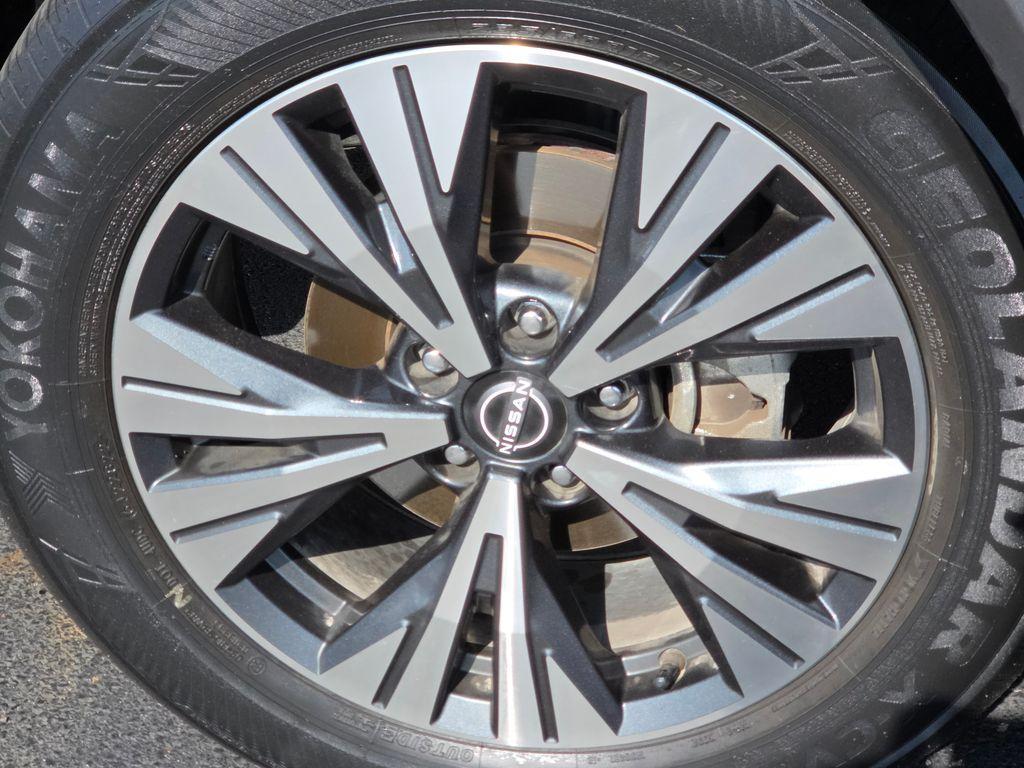 used 2023 Nissan Rogue car, priced at $25,699