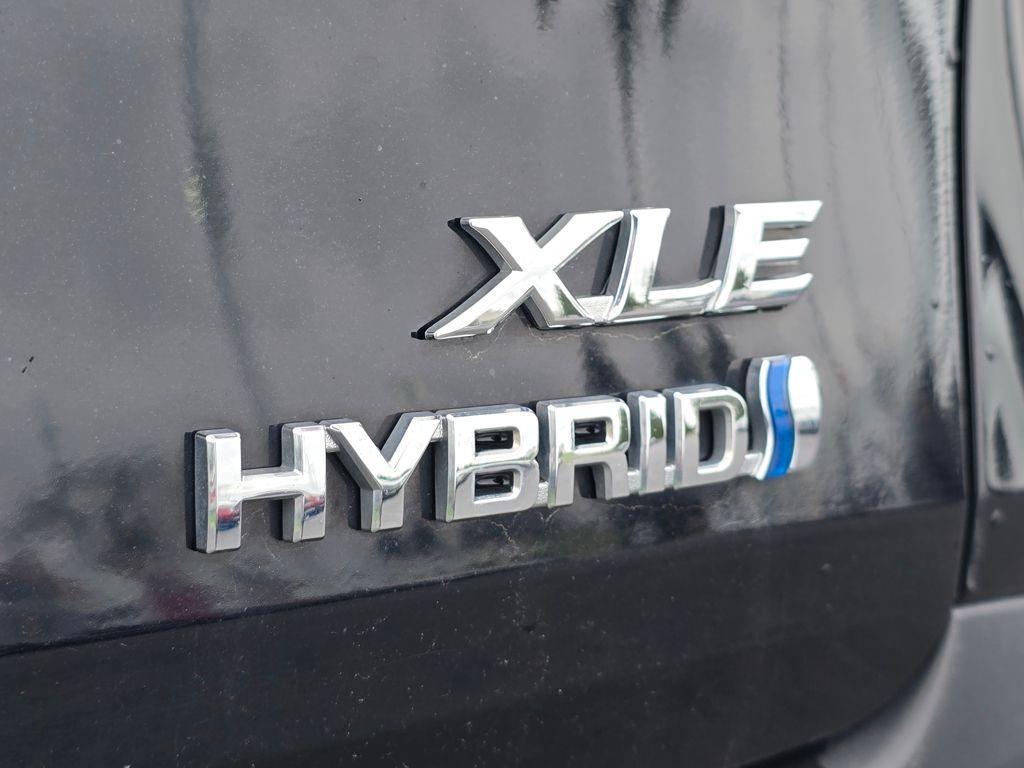 used 2023 Toyota Sienna car, priced at $37,999