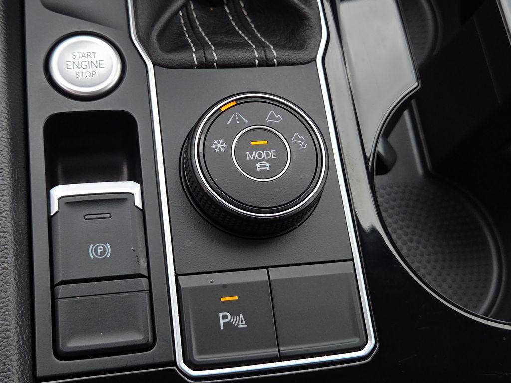 used 2023 Volkswagen Atlas car, priced at $30,999