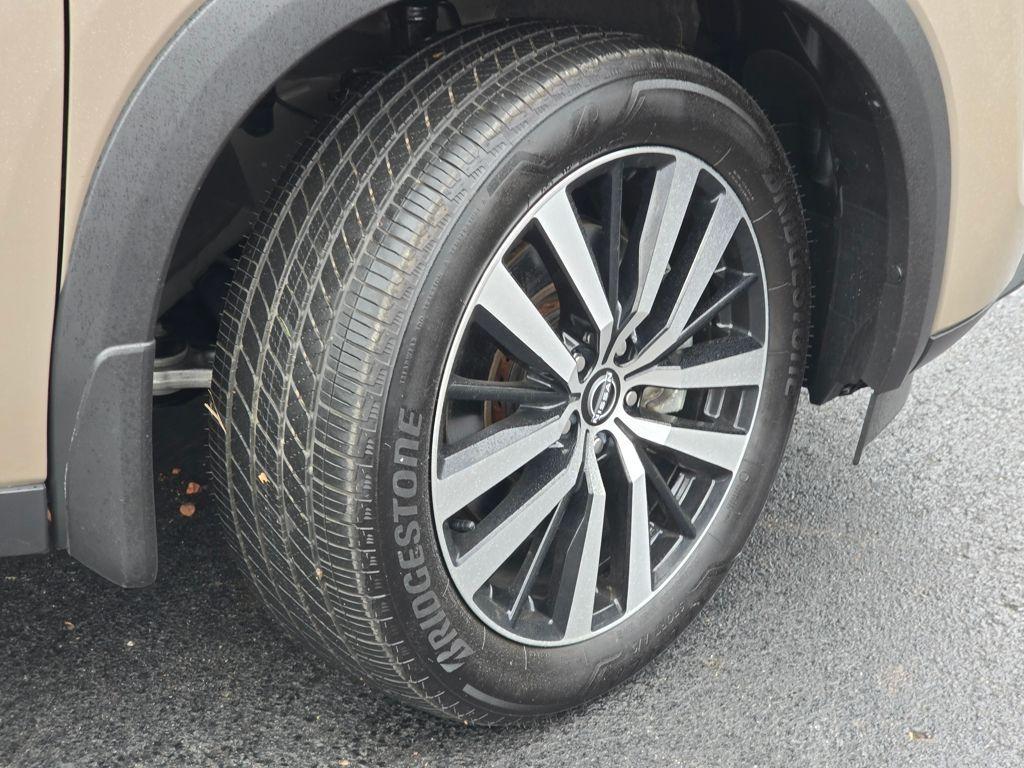 used 2024 Nissan Pathfinder car, priced at $44,999