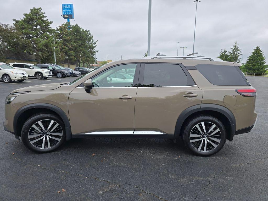 used 2024 Nissan Pathfinder car, priced at $44,999
