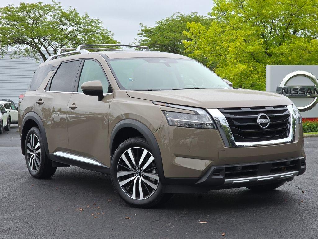used 2024 Nissan Pathfinder car, priced at $44,999