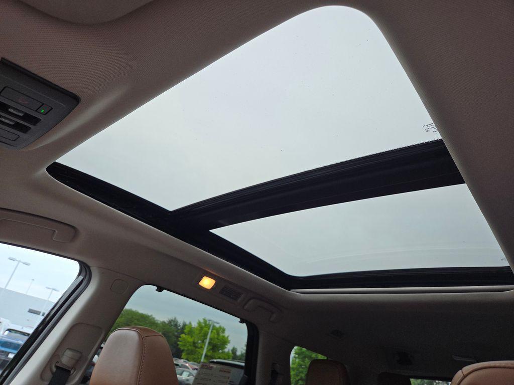 used 2023 Nissan Pathfinder car, priced at $35,999