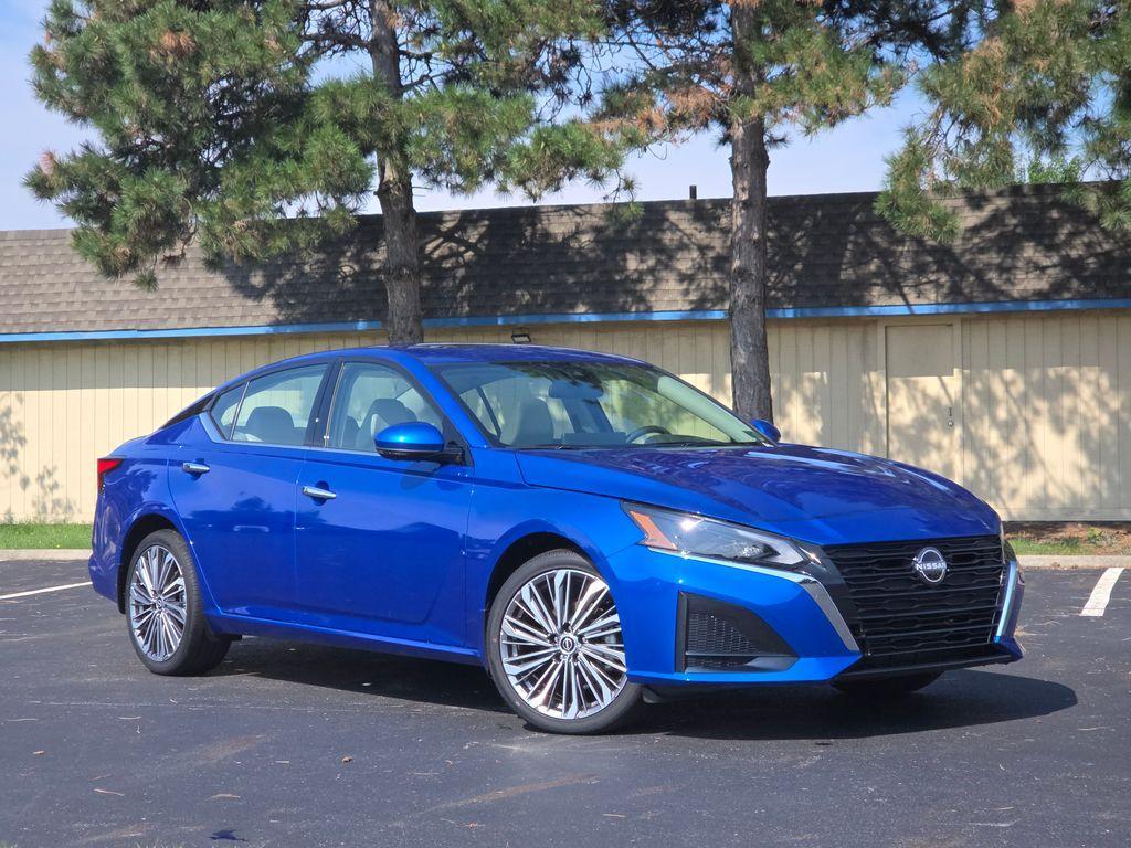 new 2025 Nissan Altima car, priced at $35,813