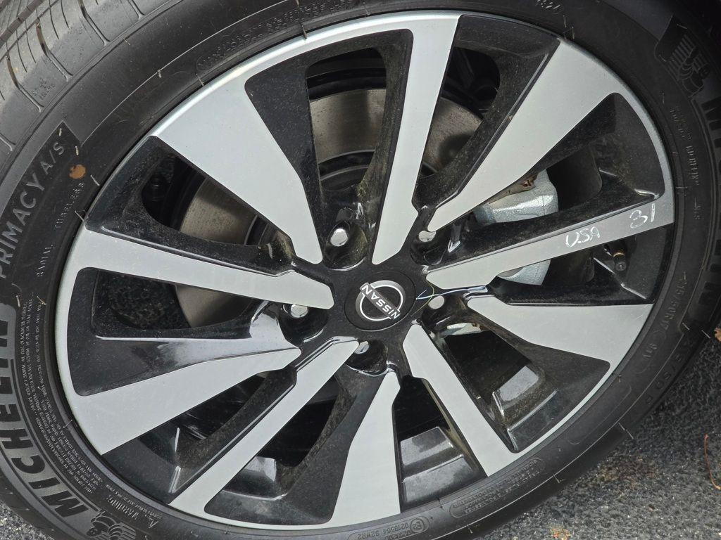new 2025 Nissan Sentra car, priced at $25,899