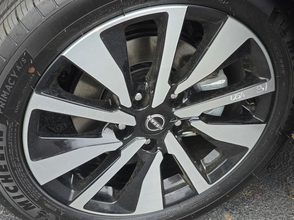 new 2025 Nissan Sentra car, priced at $25,695