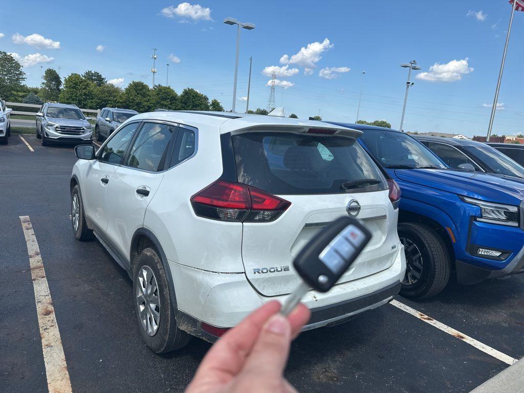 used 2017 Nissan Rogue car, priced at $10,399