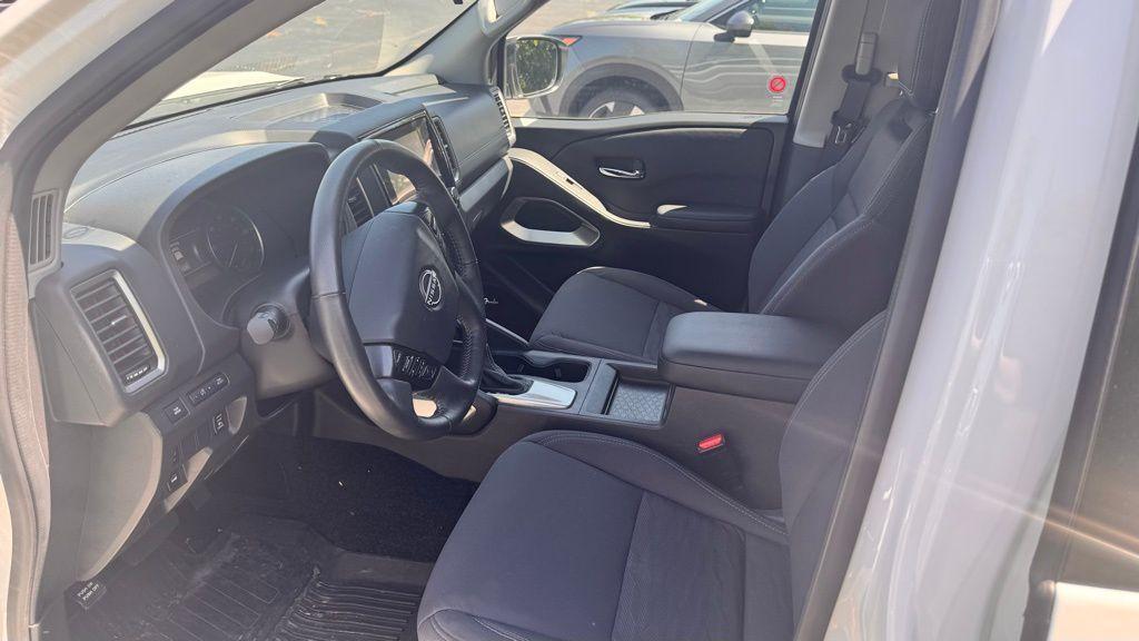 used 2023 Nissan Frontier car