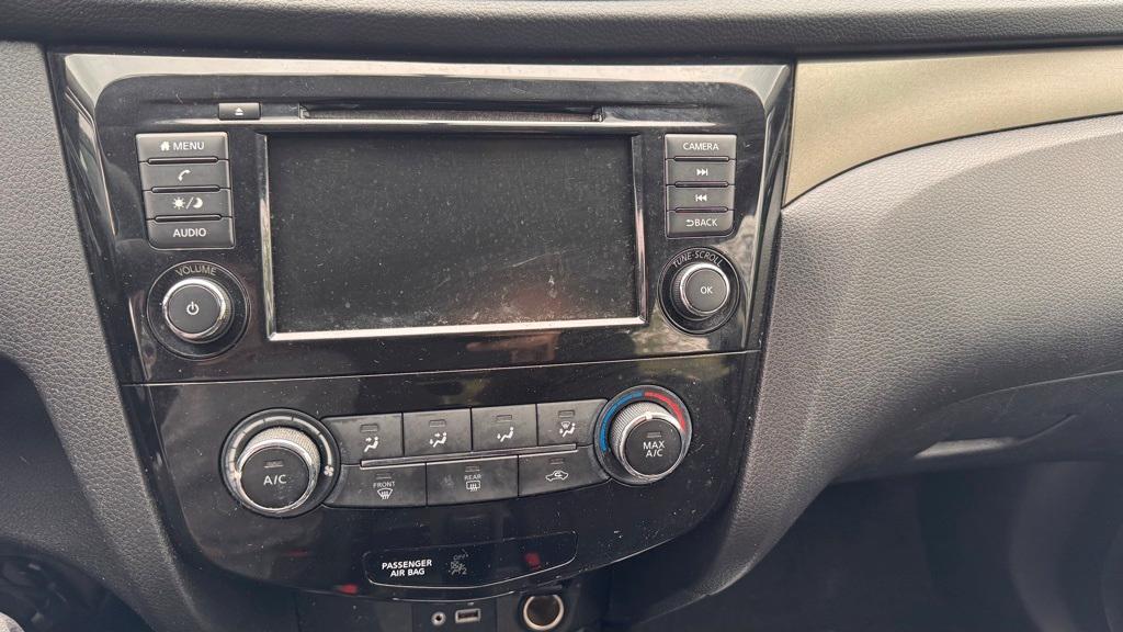 used 2019 Nissan Rogue Sport car, priced at $14,999