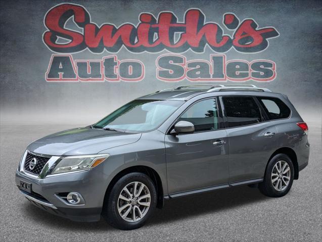 used 2015 Nissan Pathfinder car, priced at $13,990