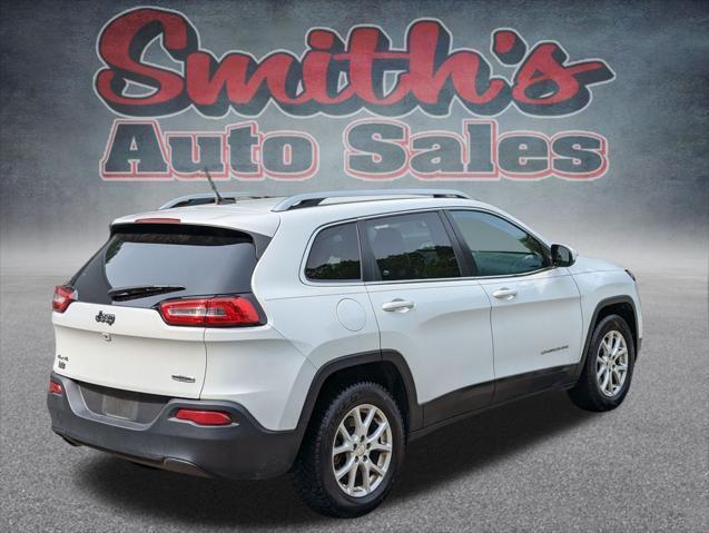 used 2015 Jeep Cherokee car, priced at $12,800