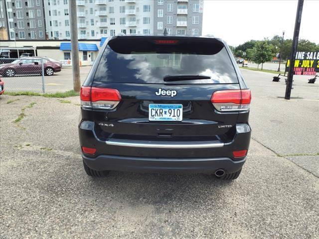 used 2017 Jeep Grand Cherokee car, priced at $15,500