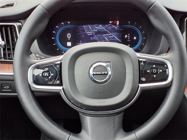 used 2023 Volvo XC60 car, priced at $27,500