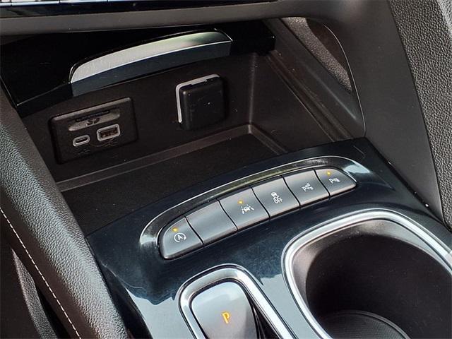 used 2022 Buick Envision car, priced at $24,988