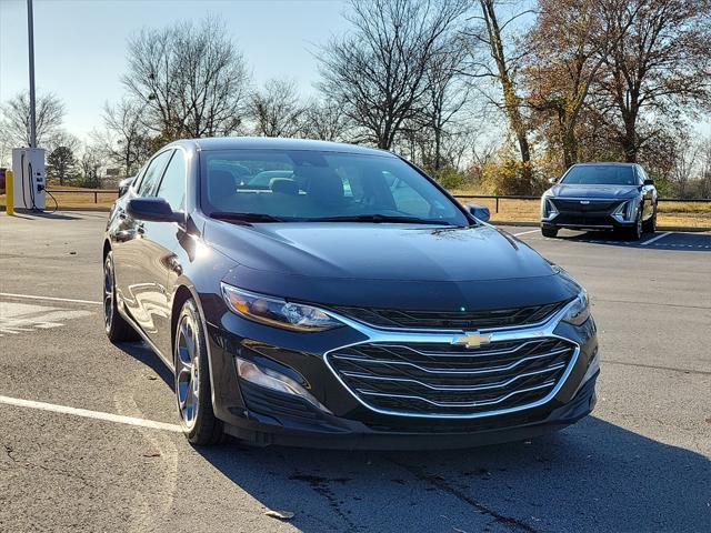 new 2025 Chevrolet Malibu car, priced at $28,258