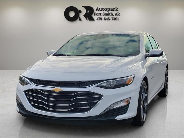 new 2025 Chevrolet Malibu car, priced at $28,258