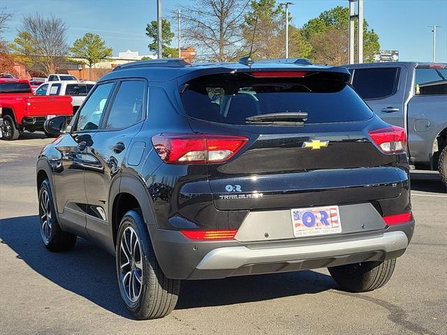 new 2025 Chevrolet TrailBlazer car, priced at $28,330