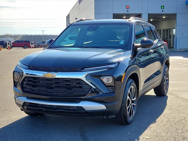 new 2025 Chevrolet TrailBlazer car, priced at $28,330