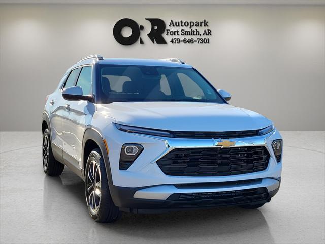 new 2025 Chevrolet TrailBlazer car, priced at $28,120