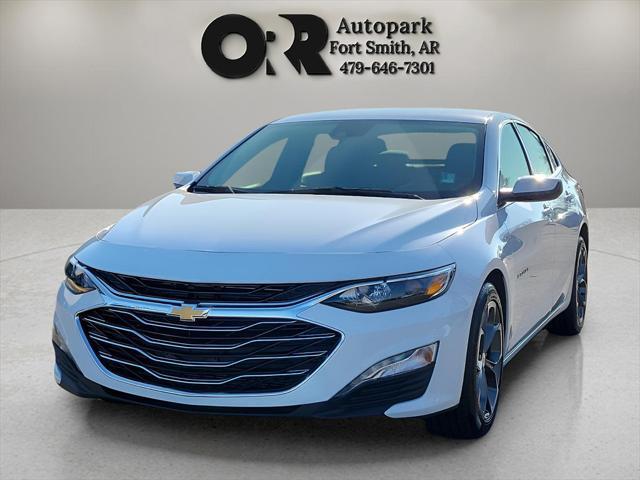 new 2025 Chevrolet Malibu car, priced at $28,258