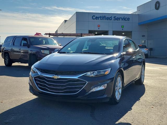 new 2025 Chevrolet Malibu car, priced at $28,068