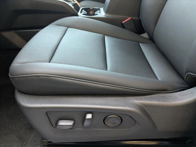 new 2025 Chevrolet Colorado car, priced at $49,640